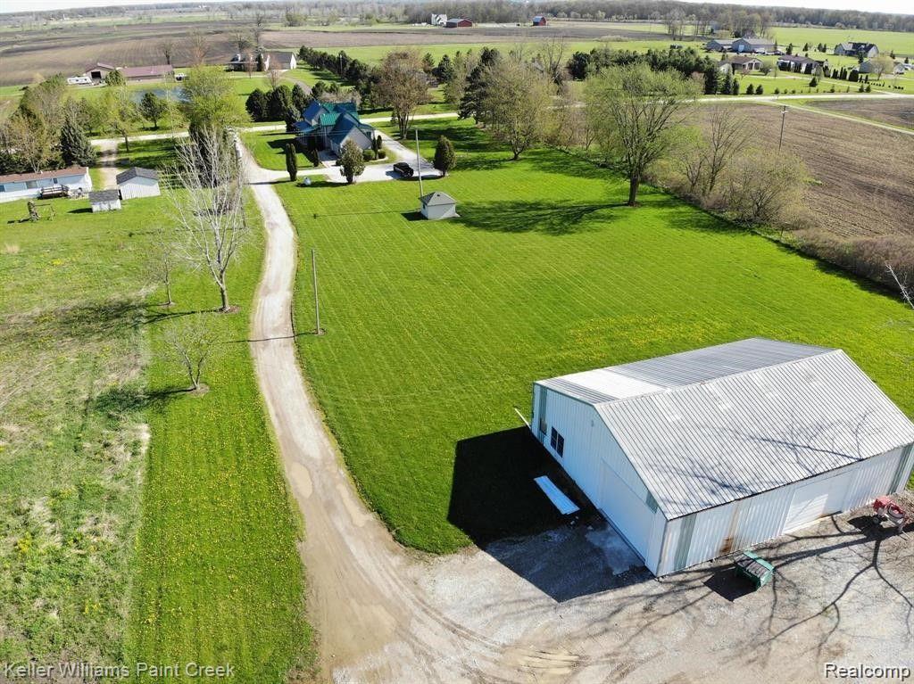 16135 PETZ Road Property Photo 1