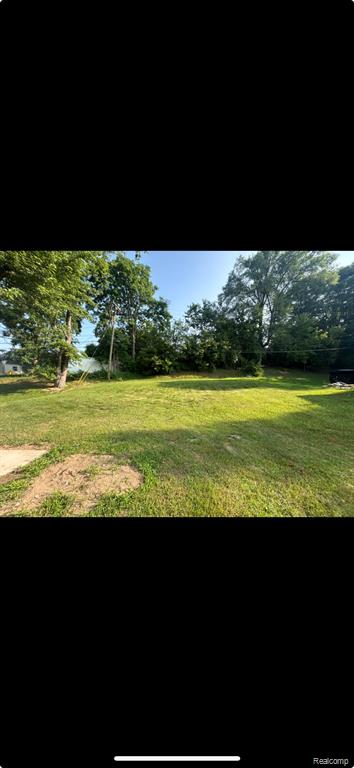 2087 E Walton Boulevard Property Photo 1