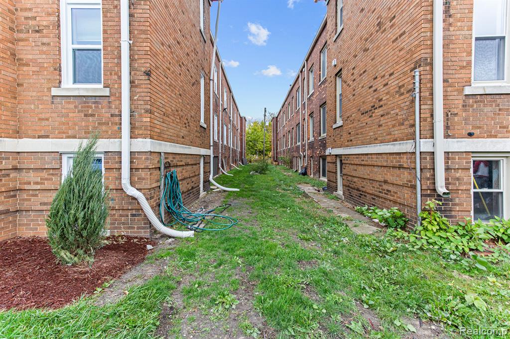 3550 Montclair Street Property Photo 72