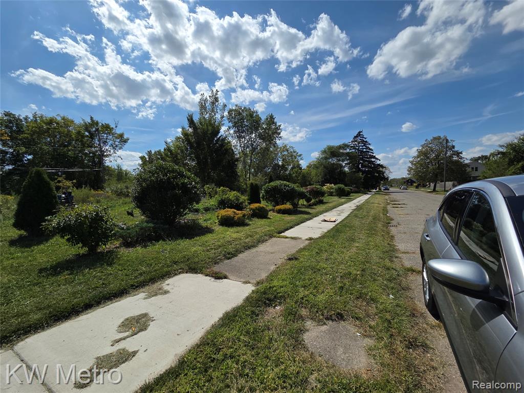 14166 Mayfield Street Property Photo 2