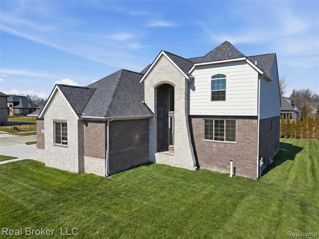 35689 WINDRIDGE Drive