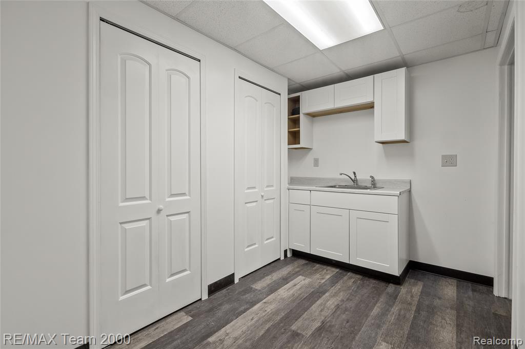 22211 W Warren Street Property Photo 14