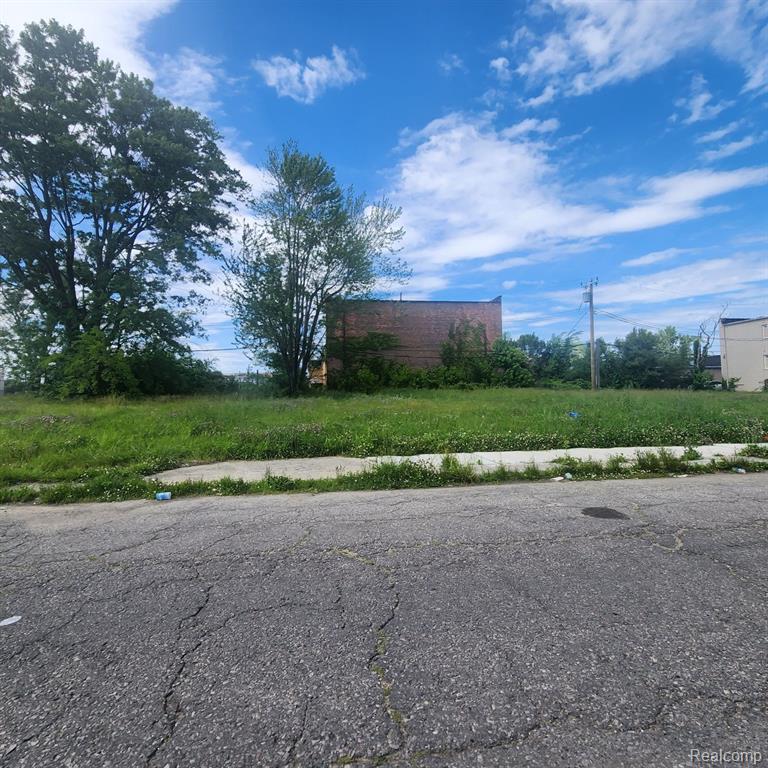 14253 Fordham Street Property Photo 3
