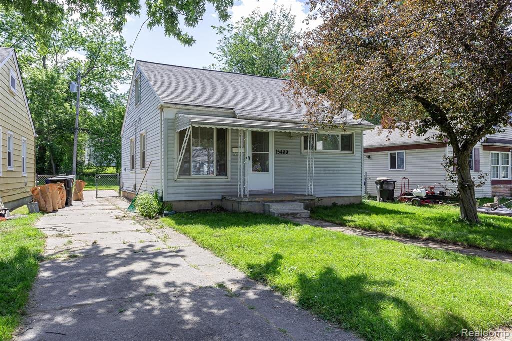 15489 Dixie Property Photo 1