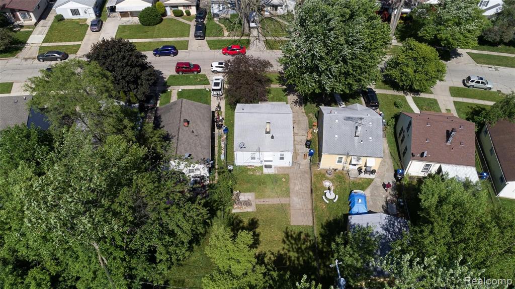 15489 Dixie Property Photo 8