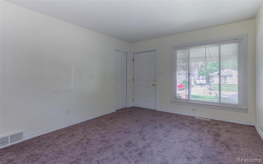15489 Dixie Property Photo 15