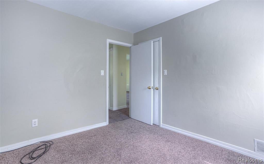 15489 Dixie Property Photo 20