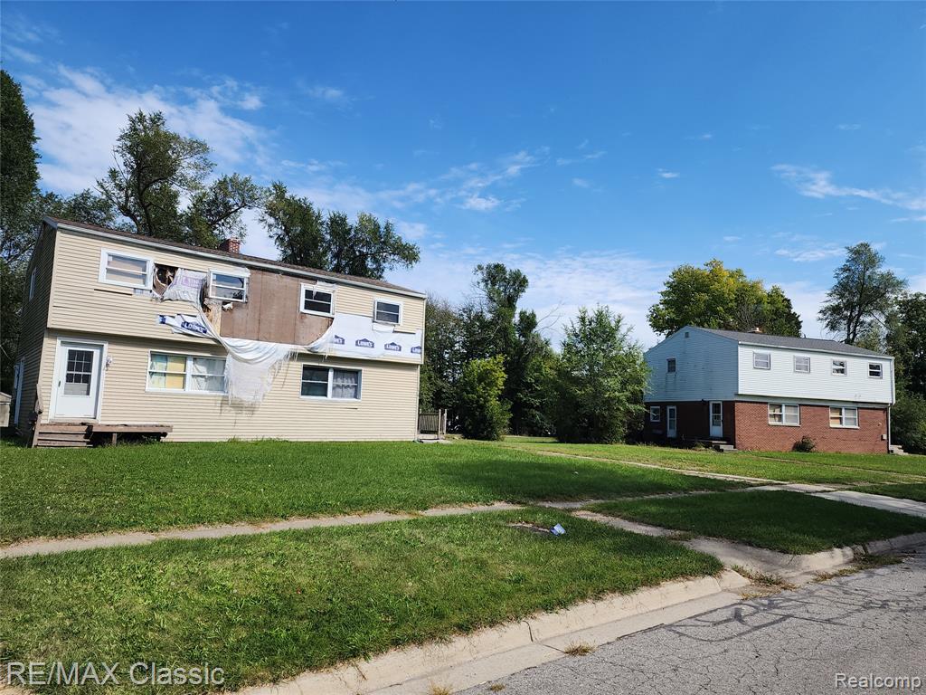 816 Waskin Drive Property Photo 2