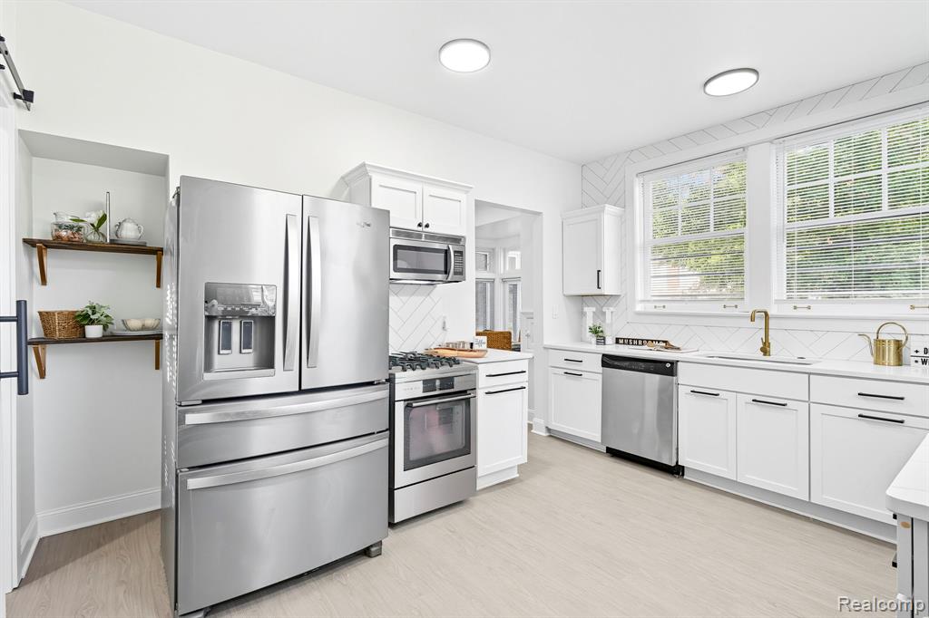360 E Boston Boulevard Property Photo 14