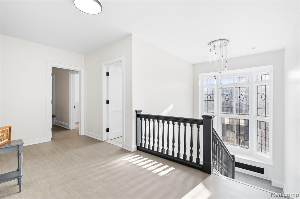 360 E Boston Boulevard Property Photo 18