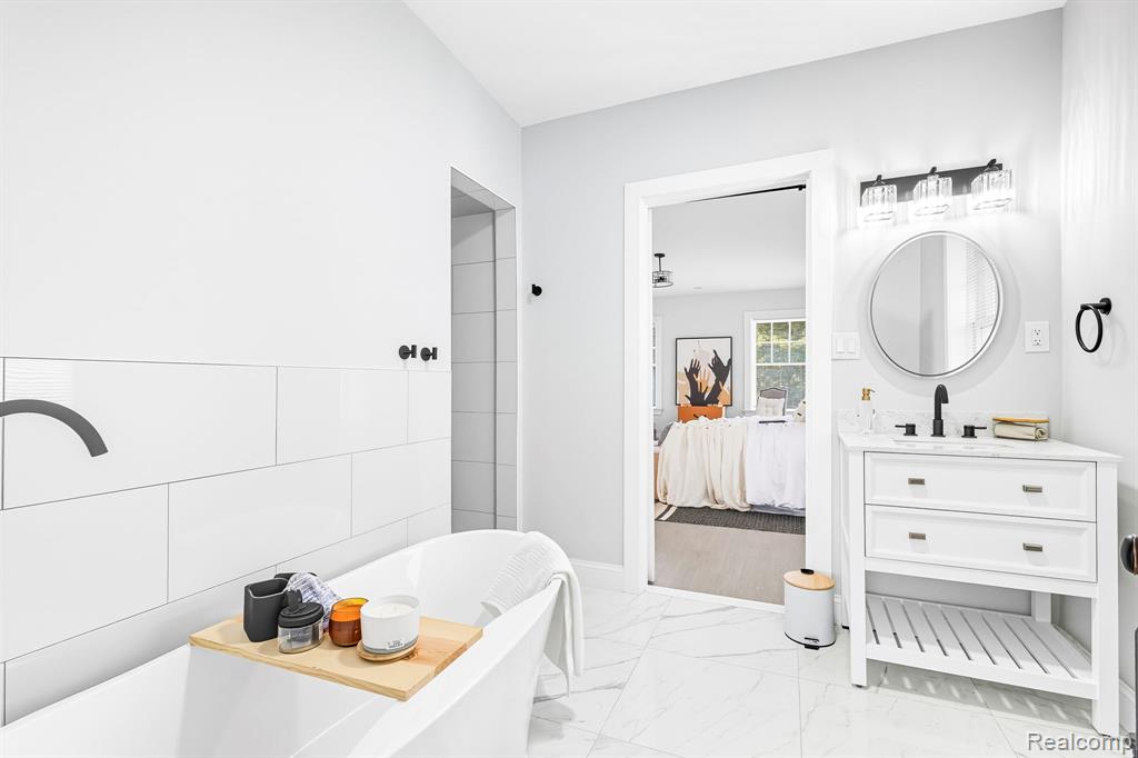 360 E Boston Boulevard Property Photo 22