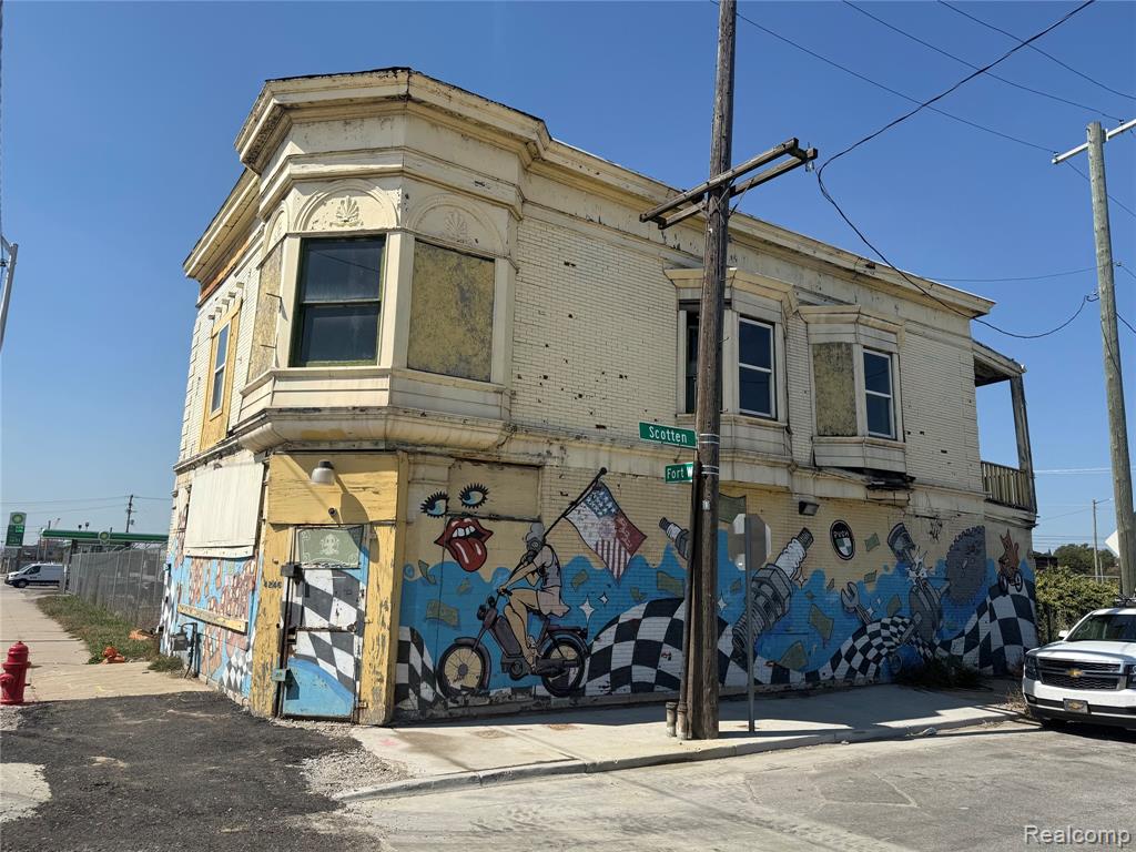4246 W Fort Street