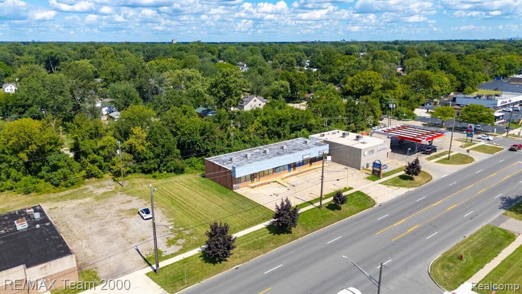 25442 Van Born Road Property Photo 2