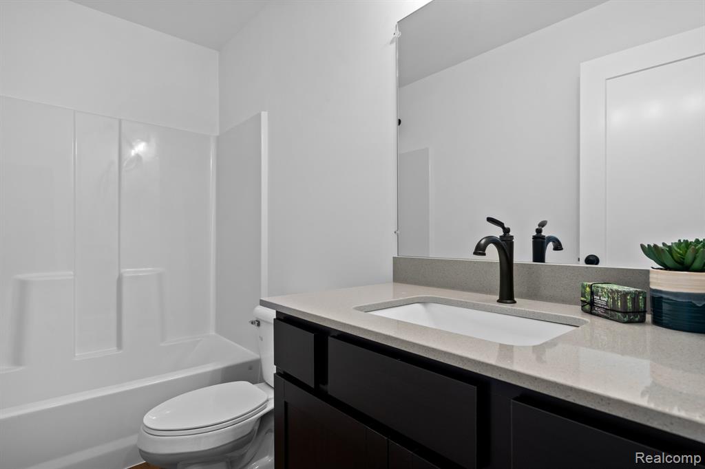 514 Village Lane Property Photo 30