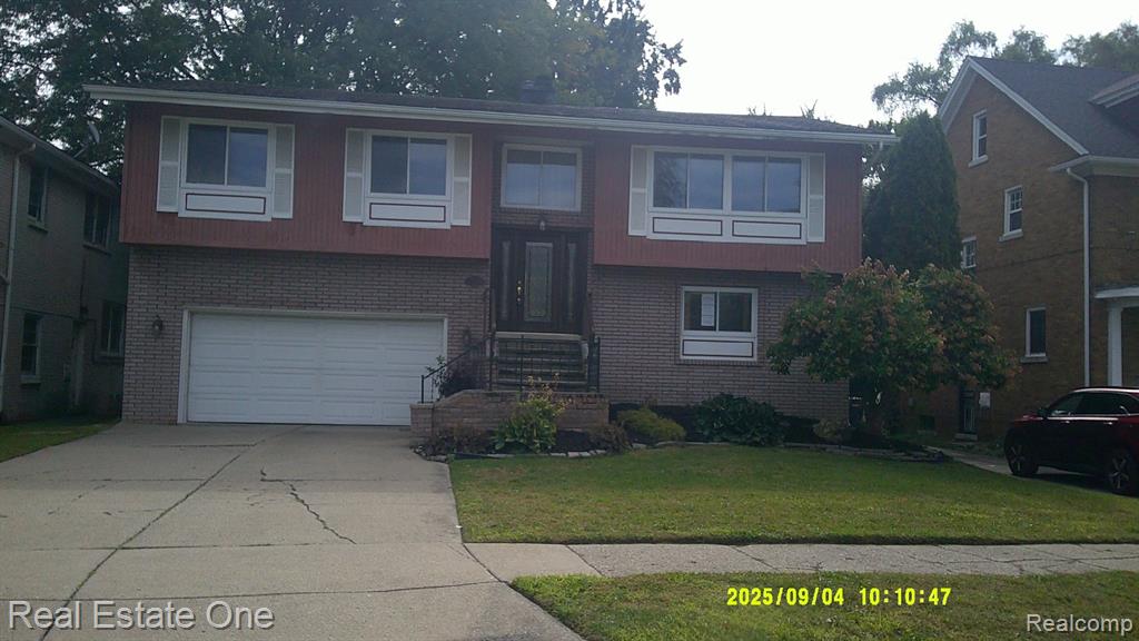 9531 W Outer Drive