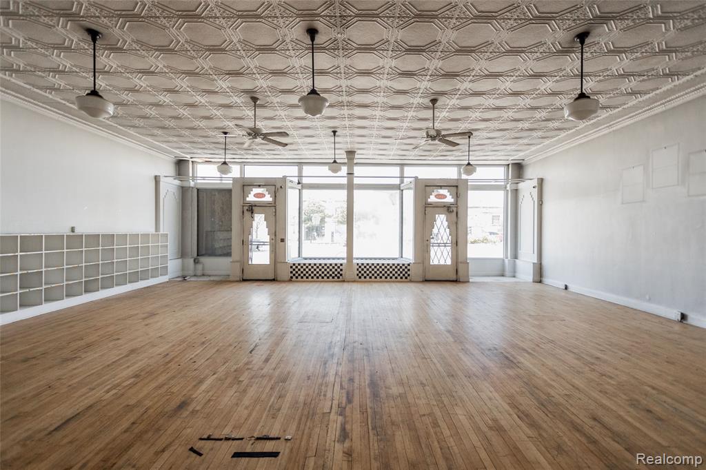 1480 Gratiot Avenue Property Photo 3