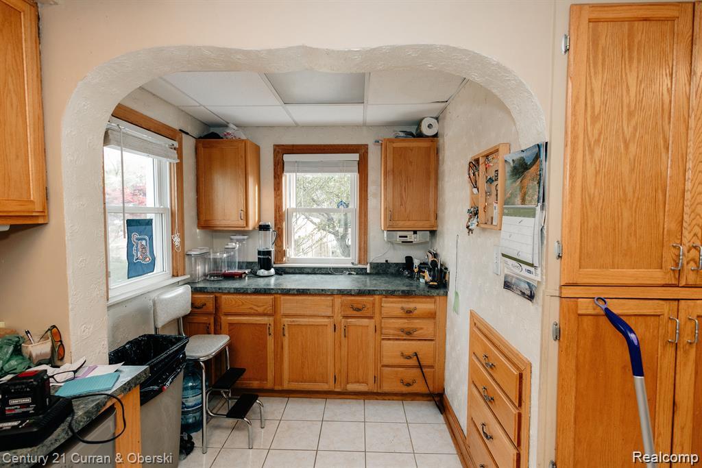15261 Demean Avenue Property Photo 10