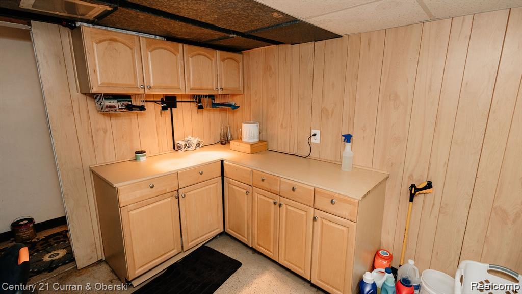 15261 Demean Avenue Property Photo 16