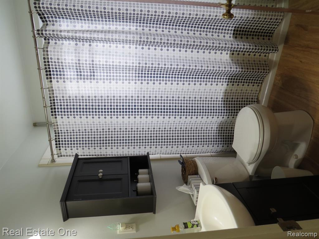 15742 Kennebec Street Property Photo 22
