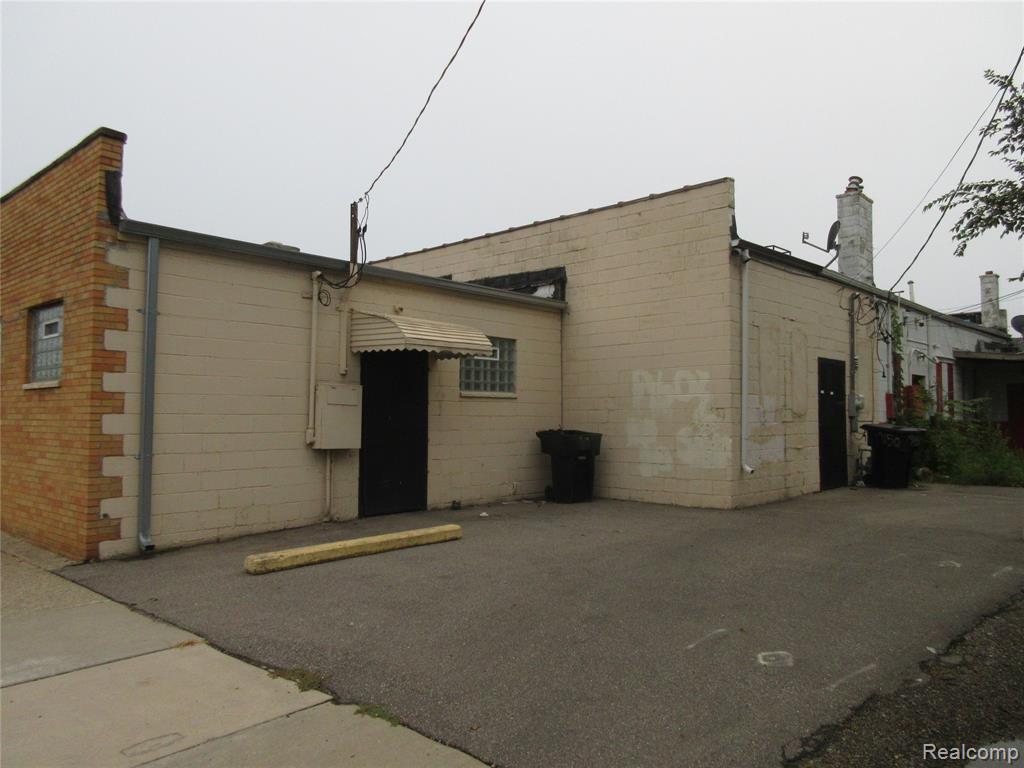 19156 Kelly Road Property Photo 18