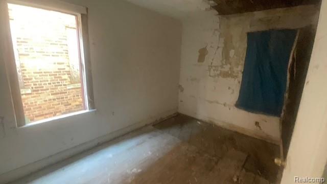 16309 Log Cabin Street Property Photo 8