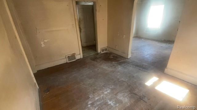 16309 Log Cabin Street Property Photo 10