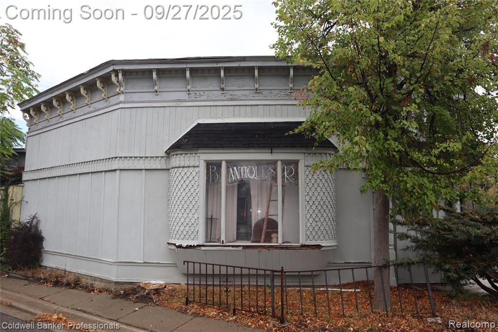 216 S Broad Street Property Photo 2