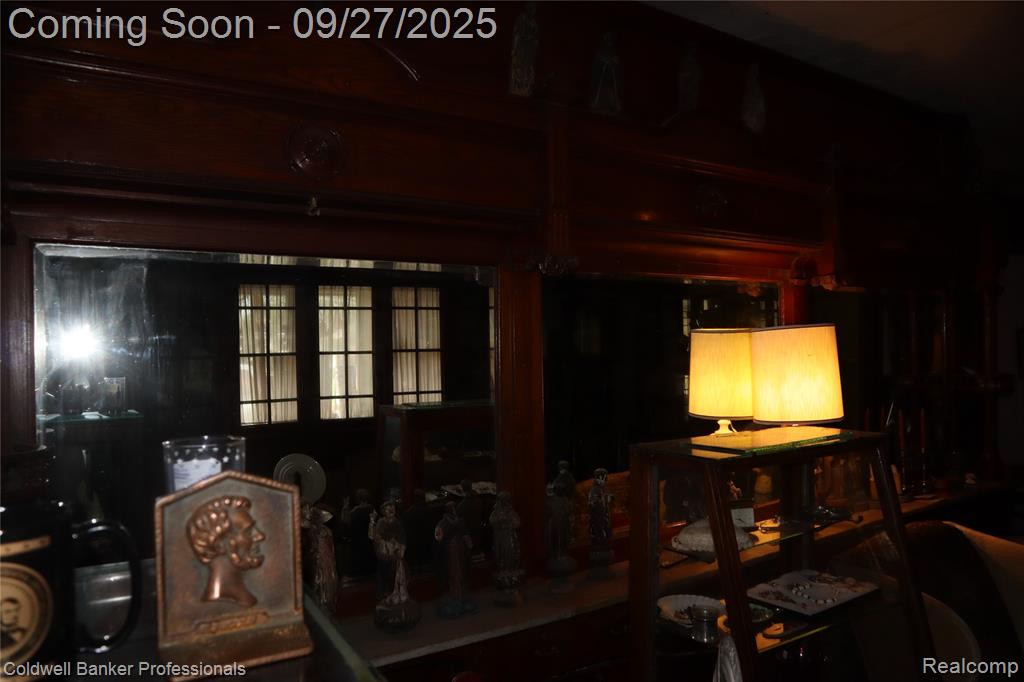 216 S Broad Street Property Photo 6