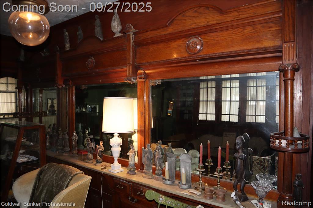 216 S Broad Street Property Photo 7