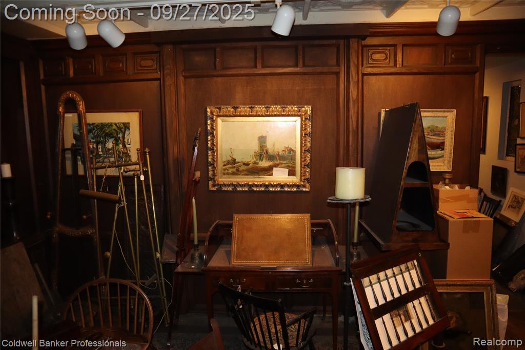 216 S Broad Street Property Photo 29