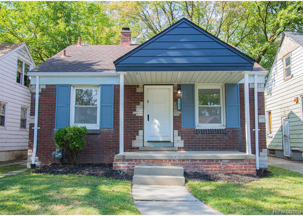 11921 Riad Street Property Photo 1