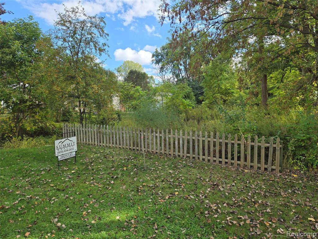 Vl E Glass Road Property Photo 3