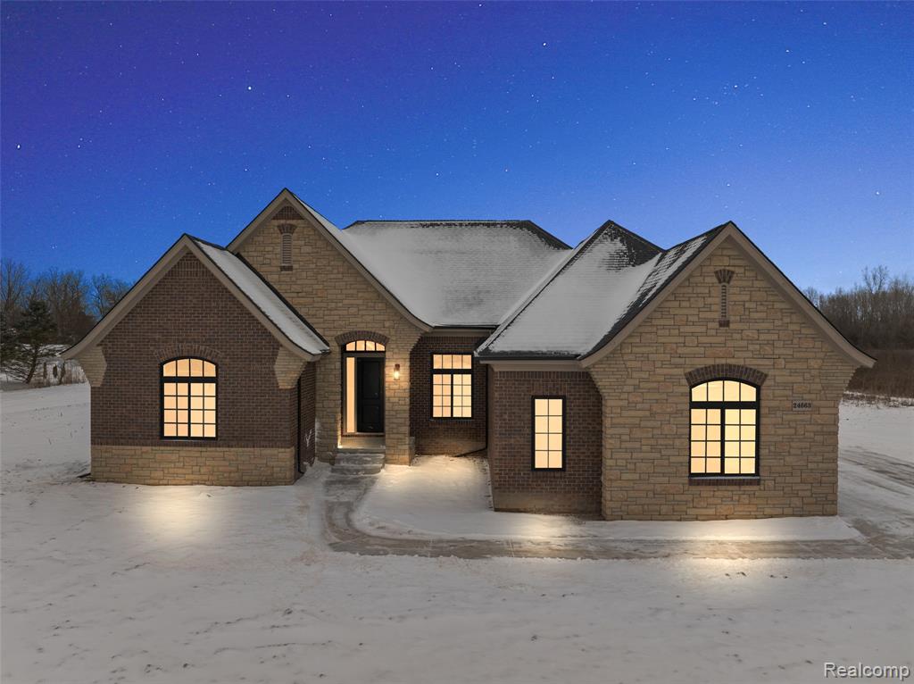 1 Pinery Court Property Photo 3