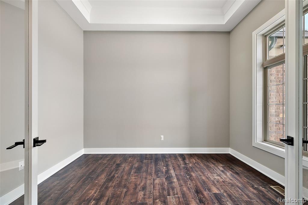1 Pinery Court Property Photo 10