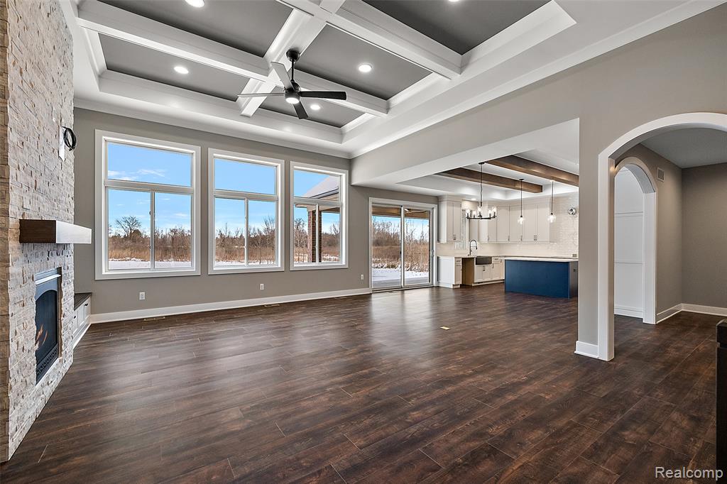 1 Pinery Court Property Photo 12
