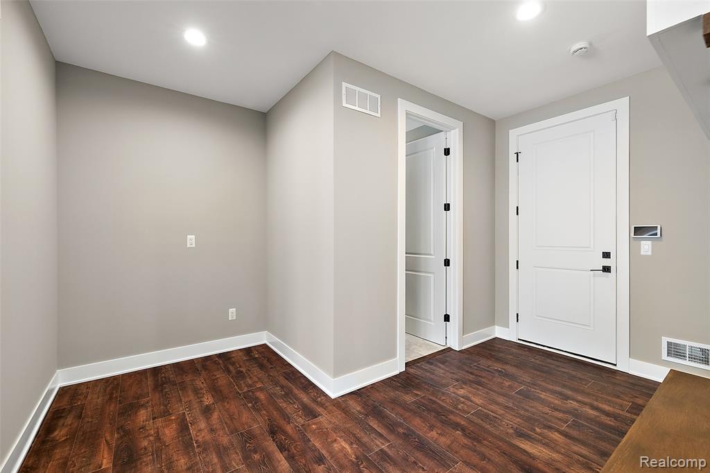 1 Pinery Court Property Photo 29