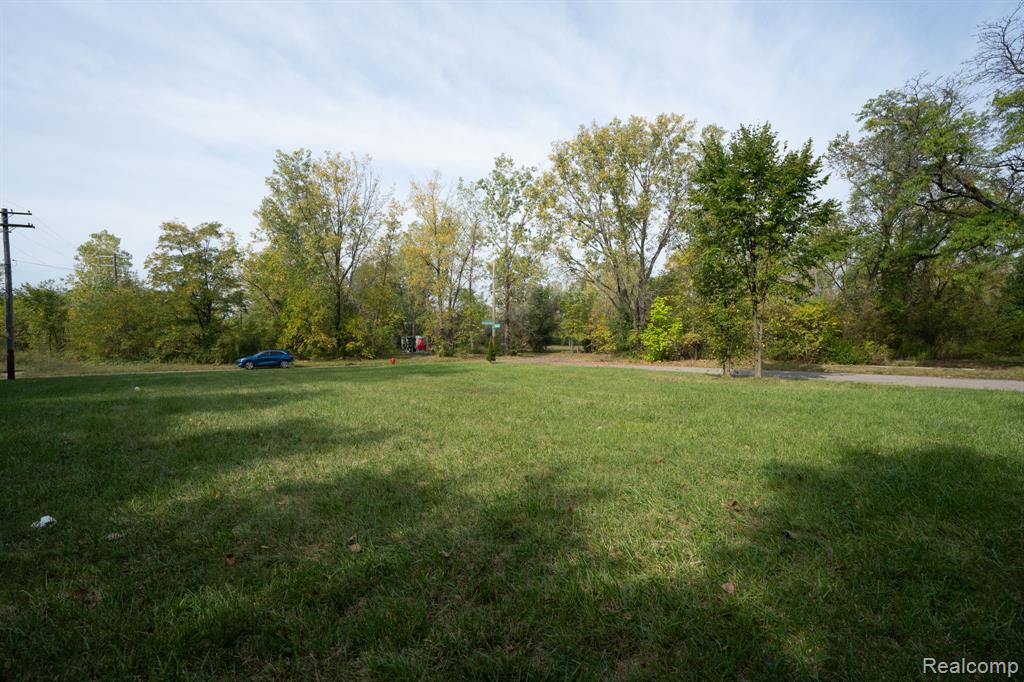 2657 W Forest Avenue Property Photo 1