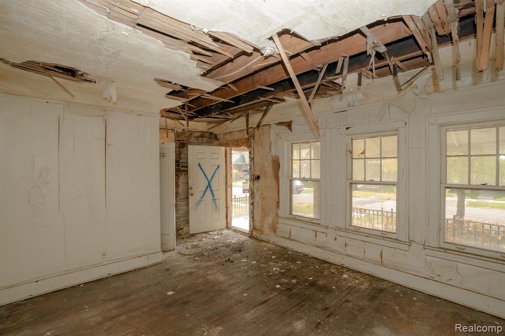 4274 Cortland Street Property Photo 22