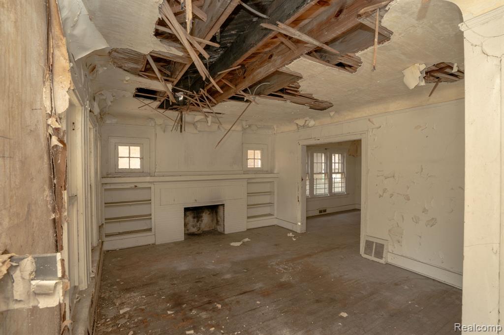 4274 Cortland Street Property Photo 23