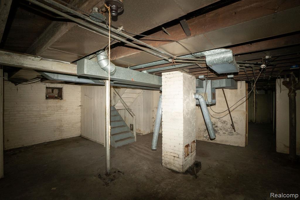 4274 Cortland Street Property Photo 27