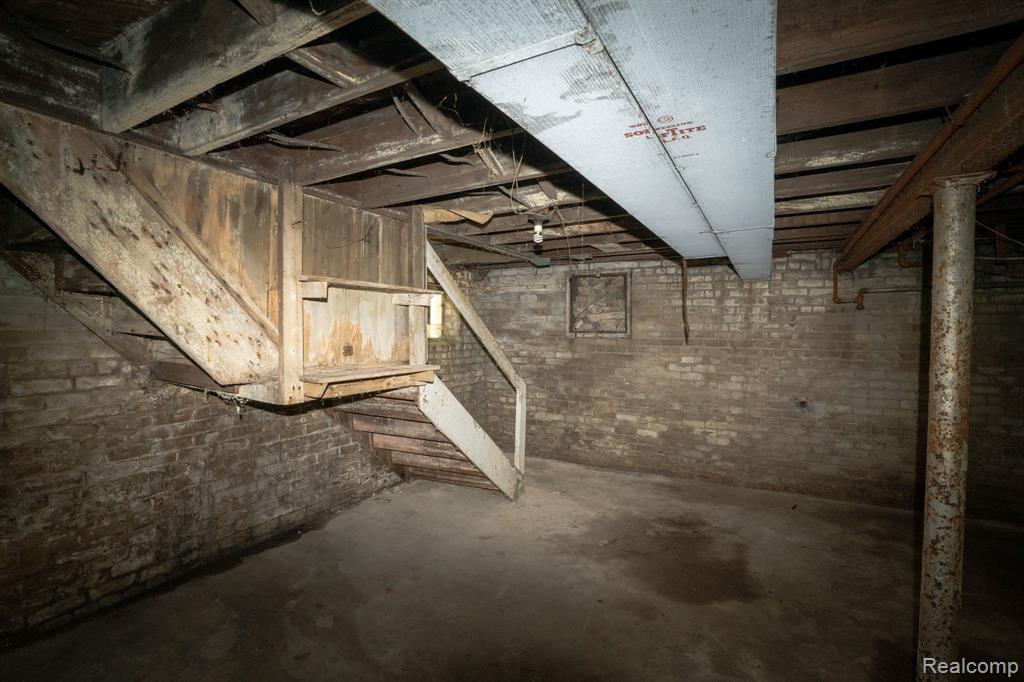 4274 Cortland Street Property Photo 28