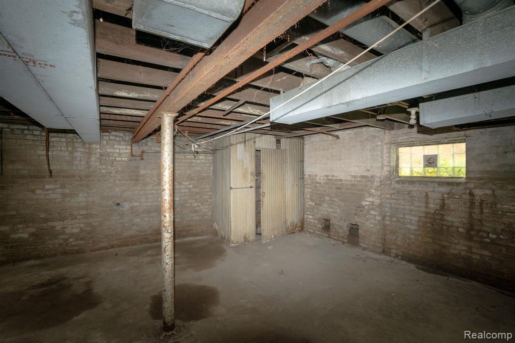 4274 Cortland Street Property Photo 30