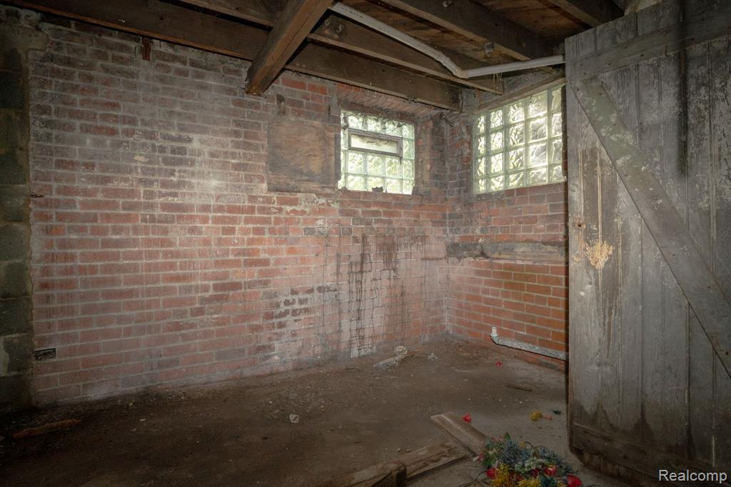 7246 Saint Paul Street Property Photo 2