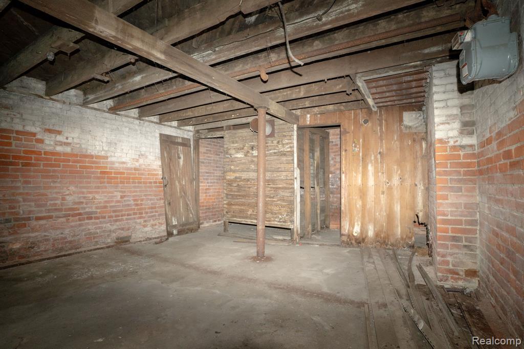 7246 Saint Paul Street Property Photo 4