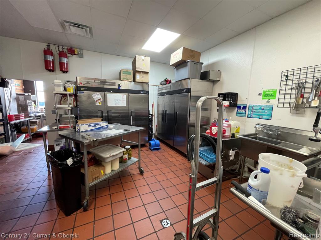 8175 N Telegraph Road Property Photo 7