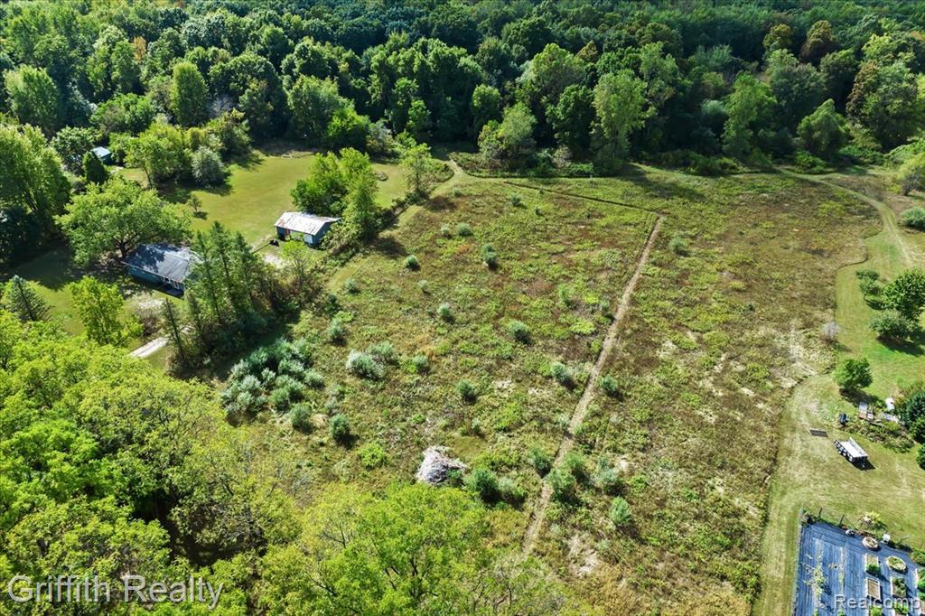 9800 Beeman Road Property Photo 8