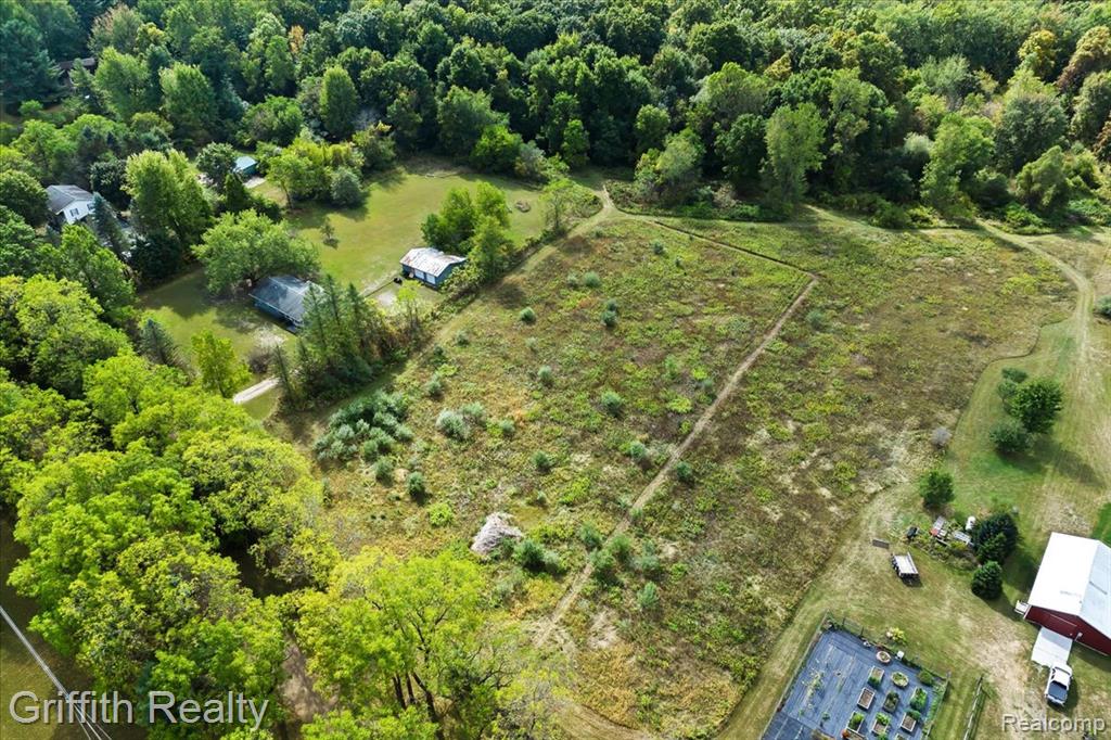 9800 Beeman Road Property Photo 15