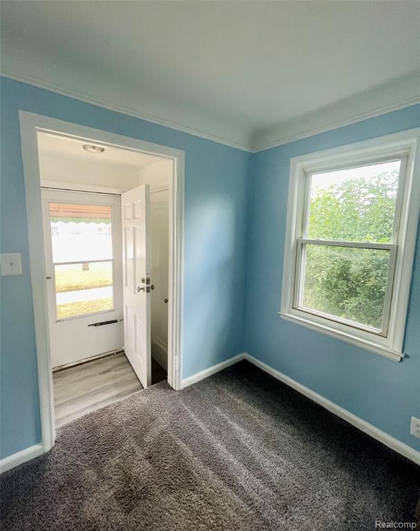 19250 Farmington Road Property Photo 3