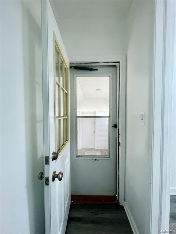 19250 Farmington Road Property Photo 15