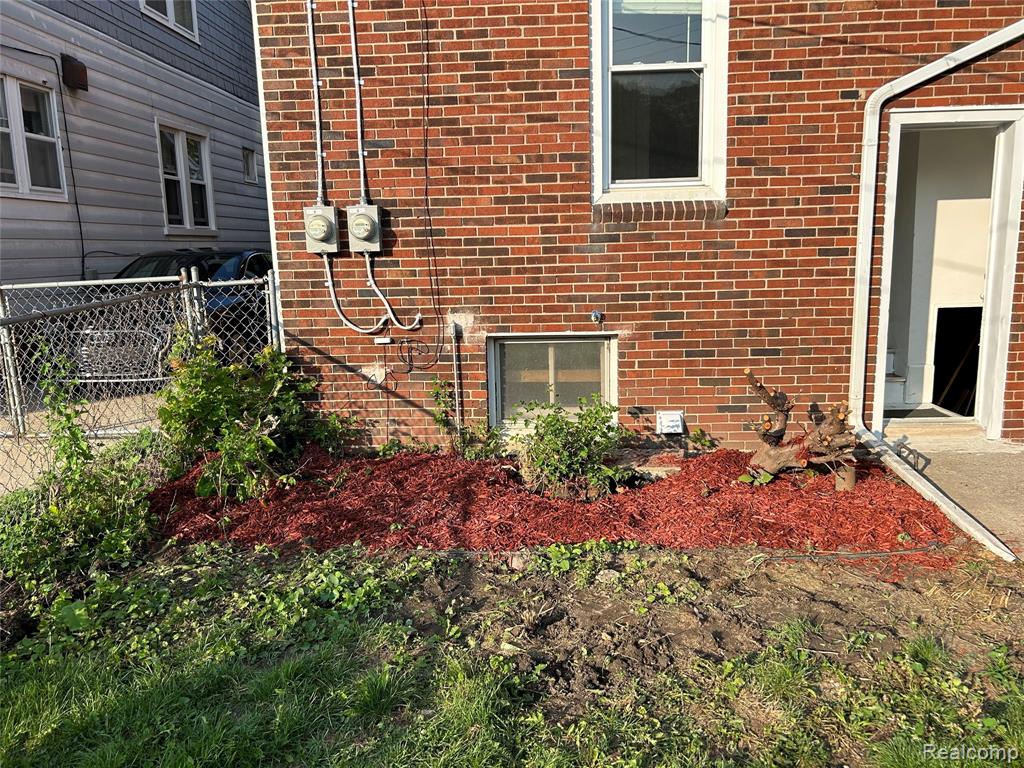 1465 Maryland Street Property Photo 2